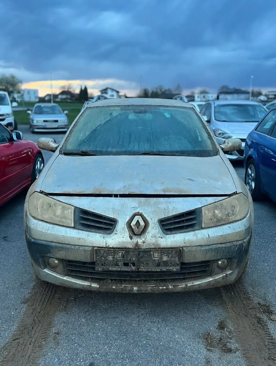 Fahrzeug vor der Aufbereitung